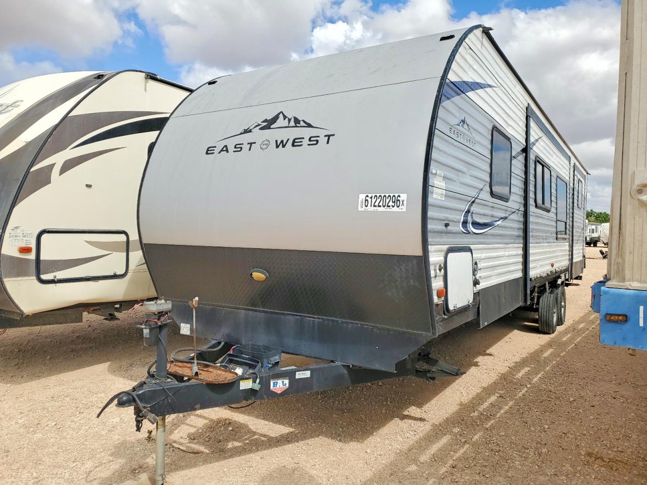 2019 FORESRIVER EAST WEST