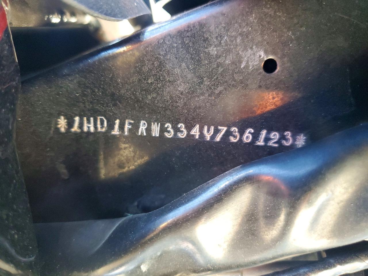 2004 HARLEY-DAVIDSON FL
