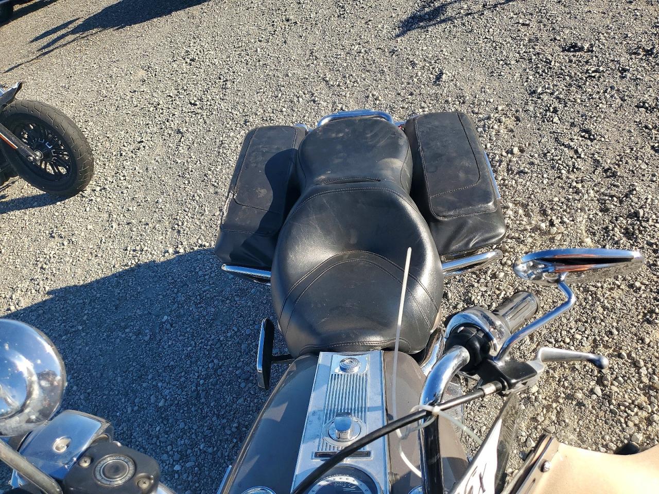 2004 HARLEY-DAVIDSON FL