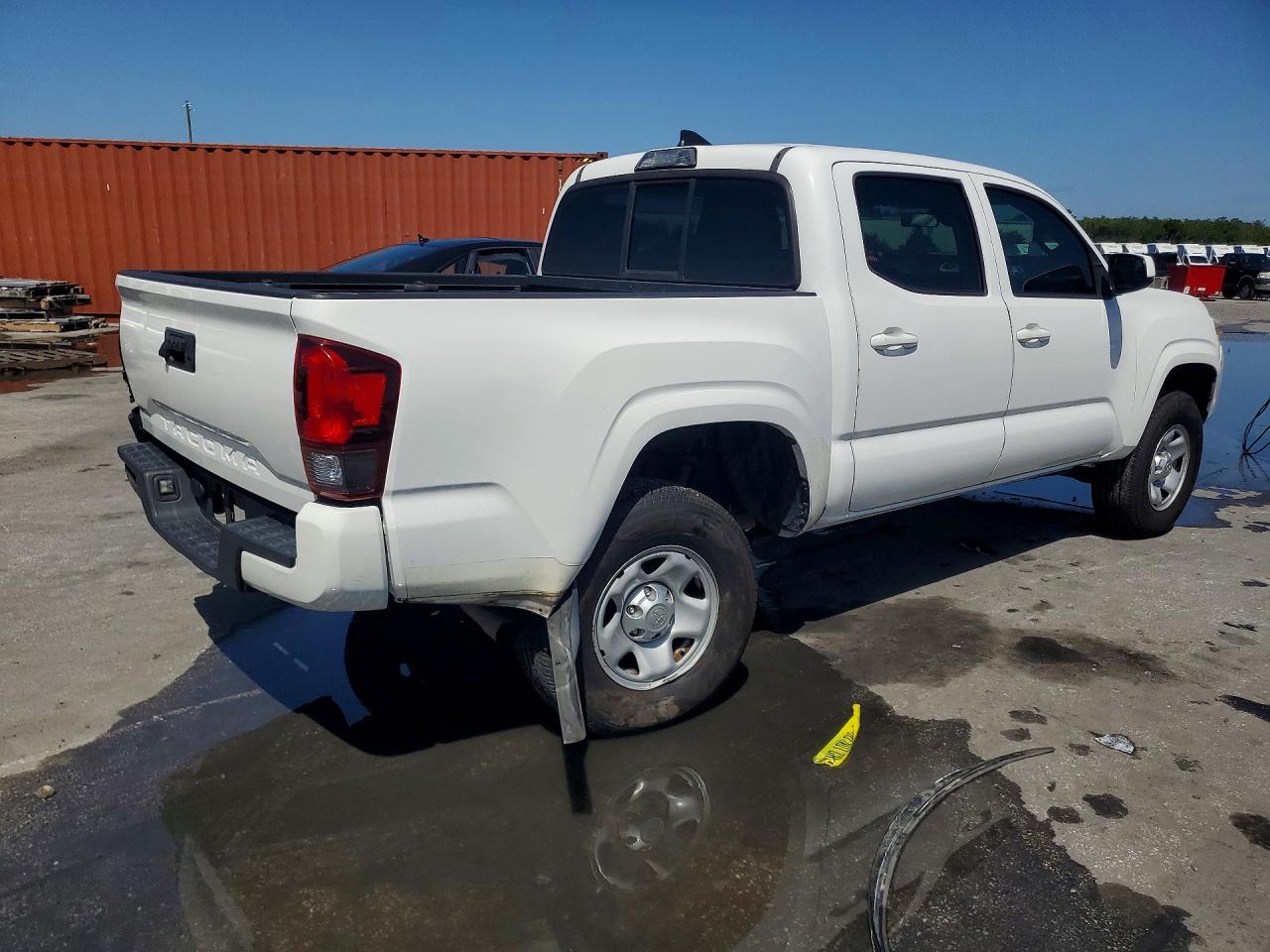 2018 TOYOTA TACOMA