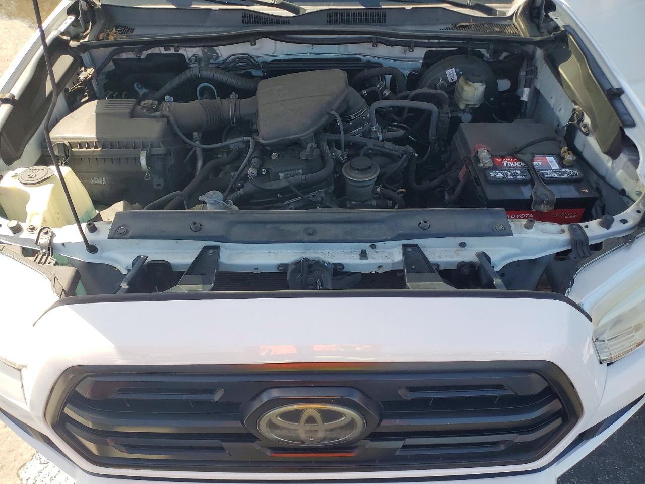 2018 TOYOTA TACOMA