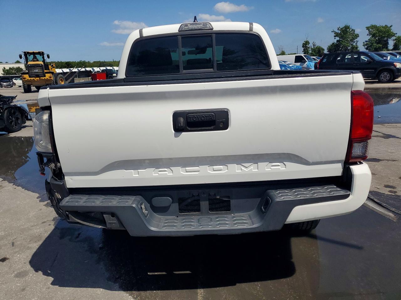2018 TOYOTA TACOMA