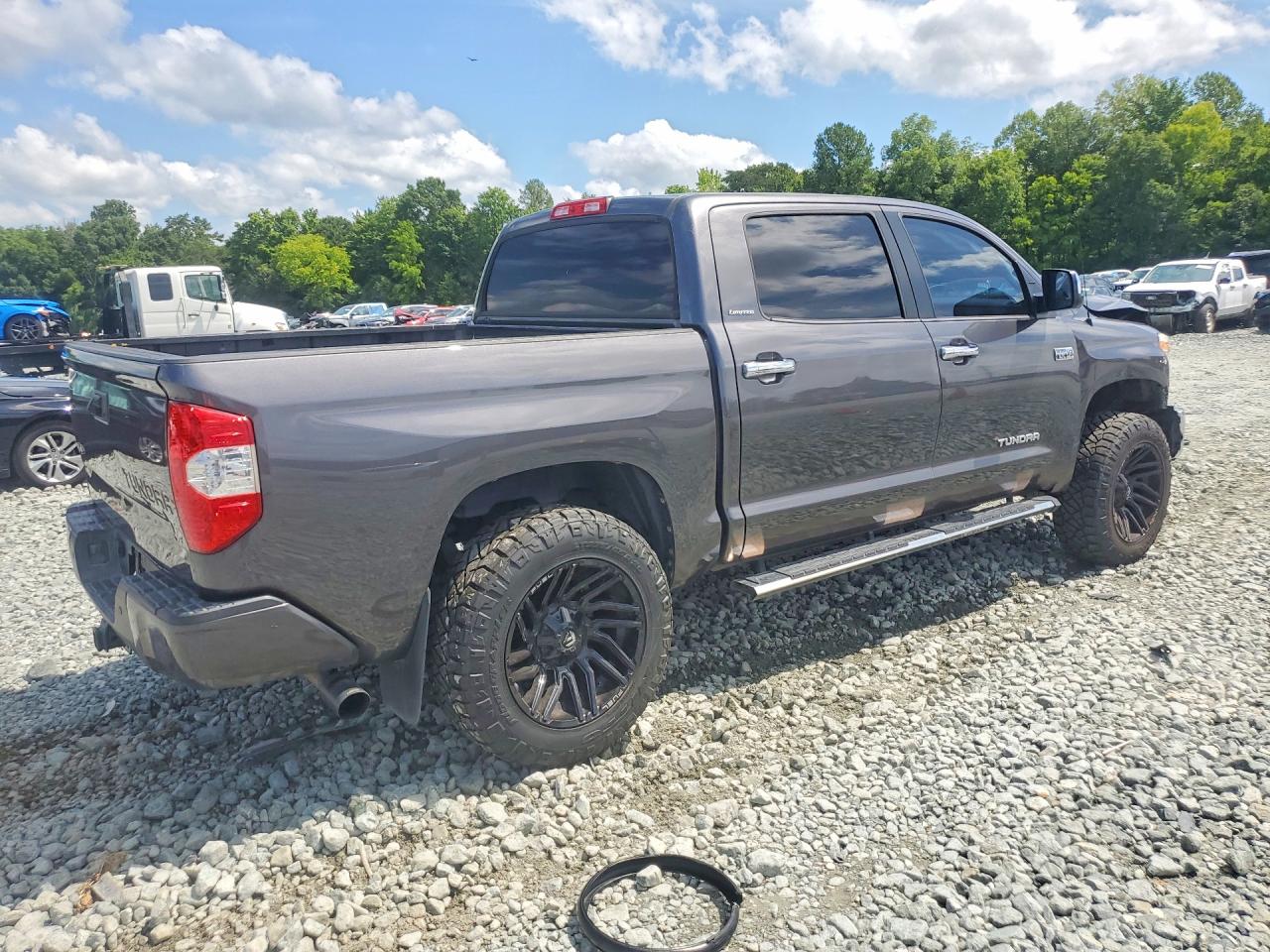 2018 TOYOTA TUNDRA