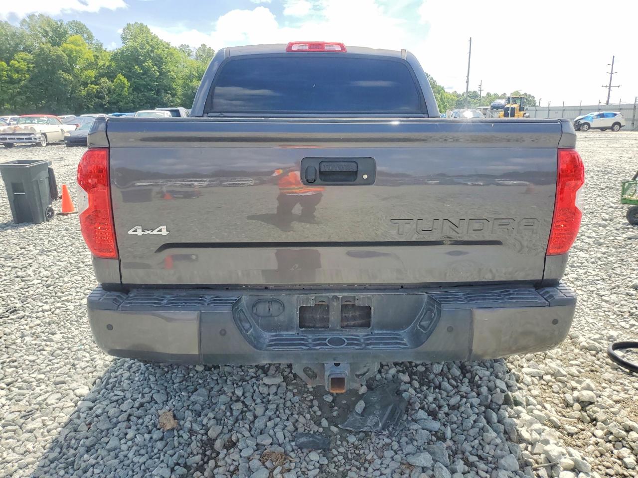 2018 TOYOTA TUNDRA