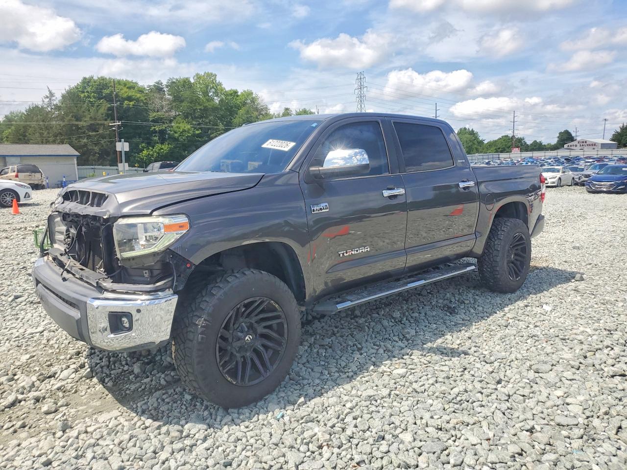 2018 TOYOTA TUNDRA