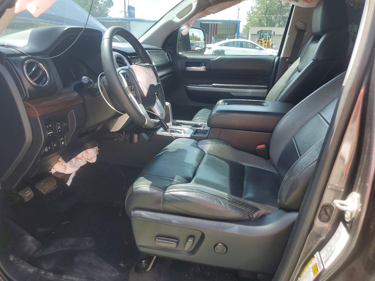 2018 TOYOTA TUNDRA