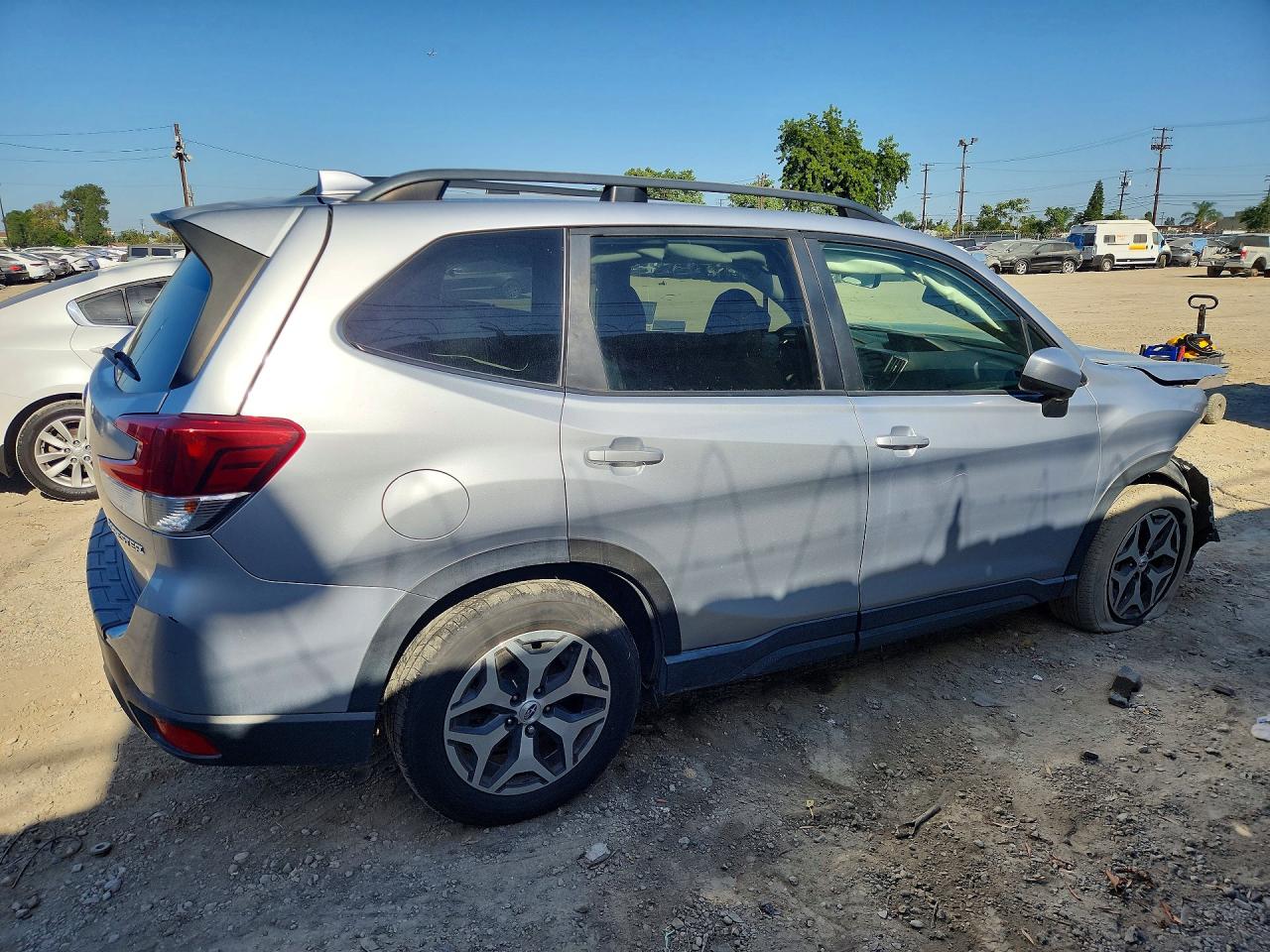 2020 SUBARU FORESTER