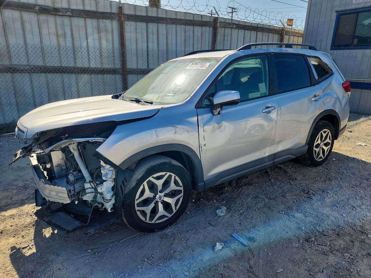 2020 SUBARU FORESTER