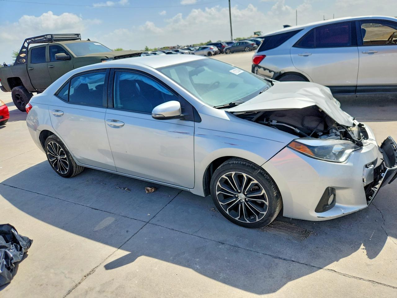 2016 TOYOTA COROLLA