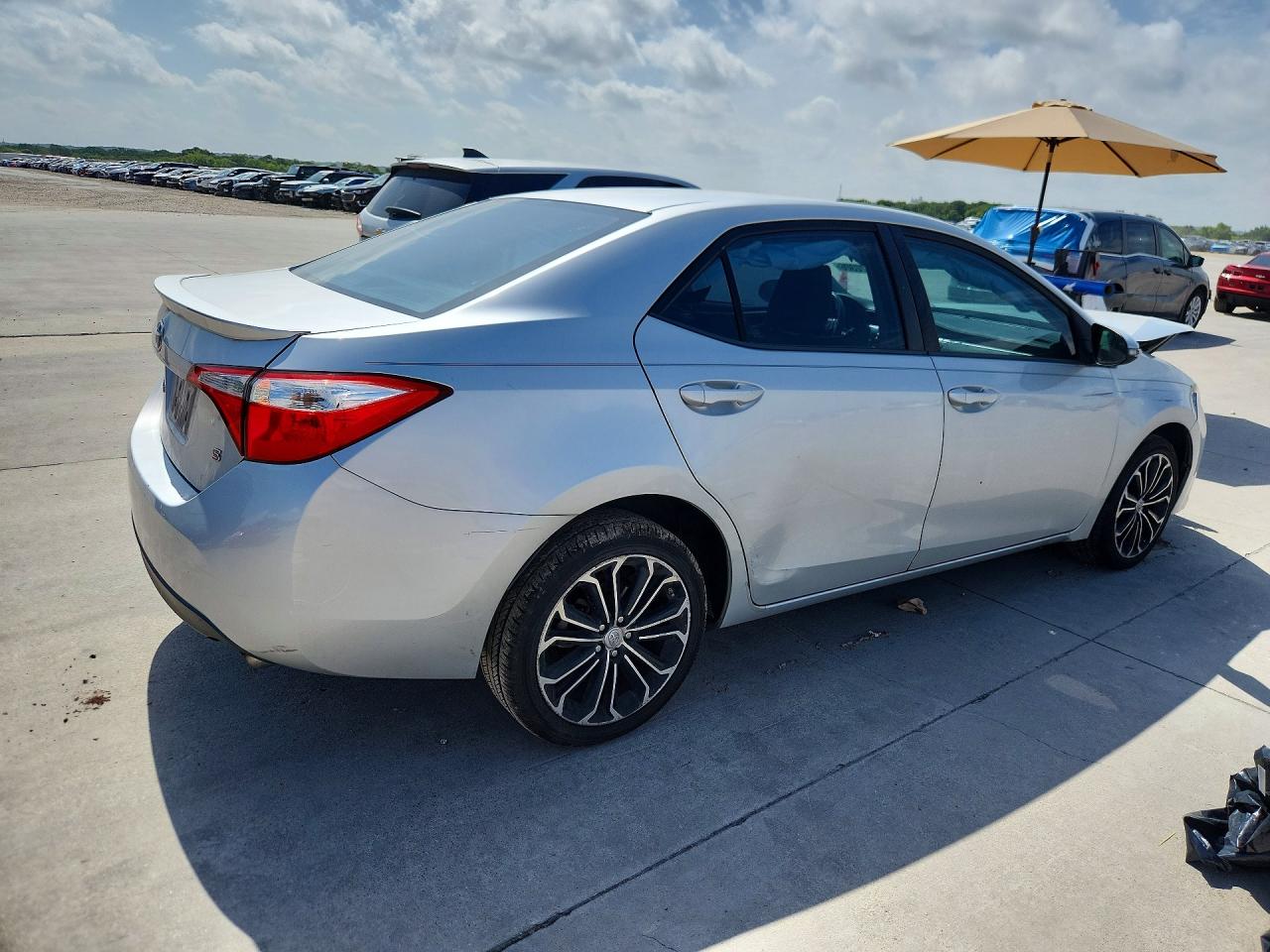 2016 TOYOTA COROLLA