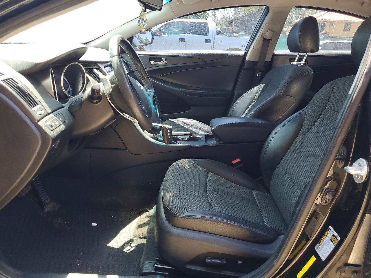 2012 HYUNDAI SONATA