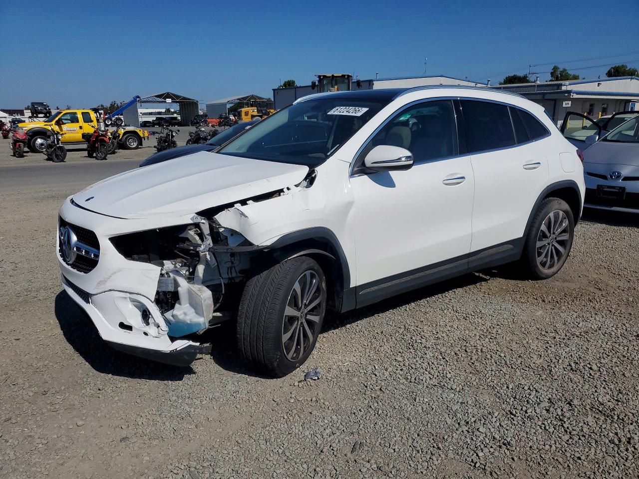 2023 MERCEDES-BENZ GLA-CLASS