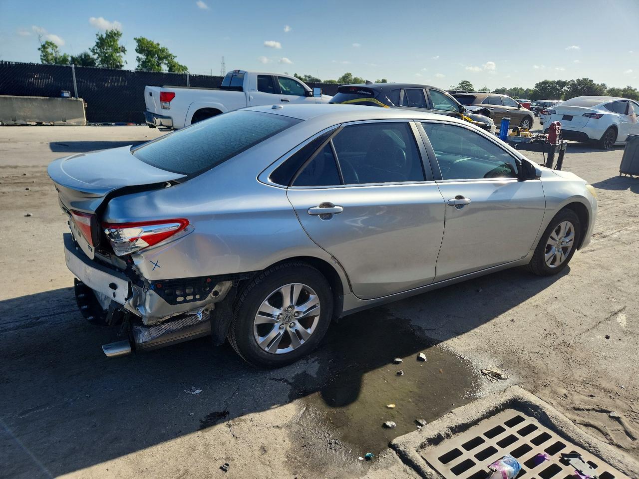 2015 TOYOTA CAMRY