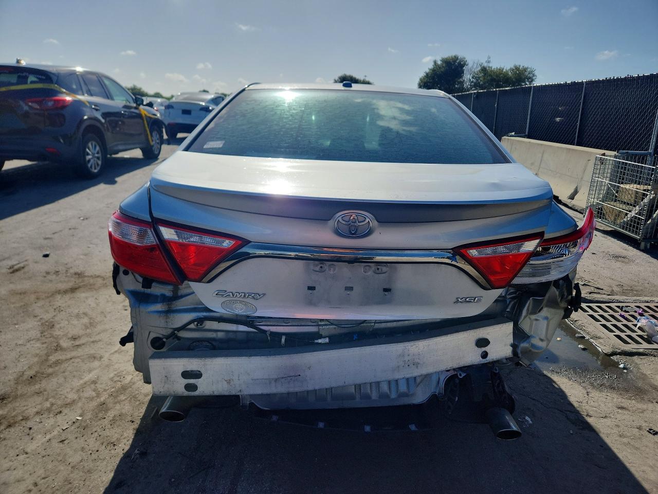 2015 TOYOTA CAMRY
