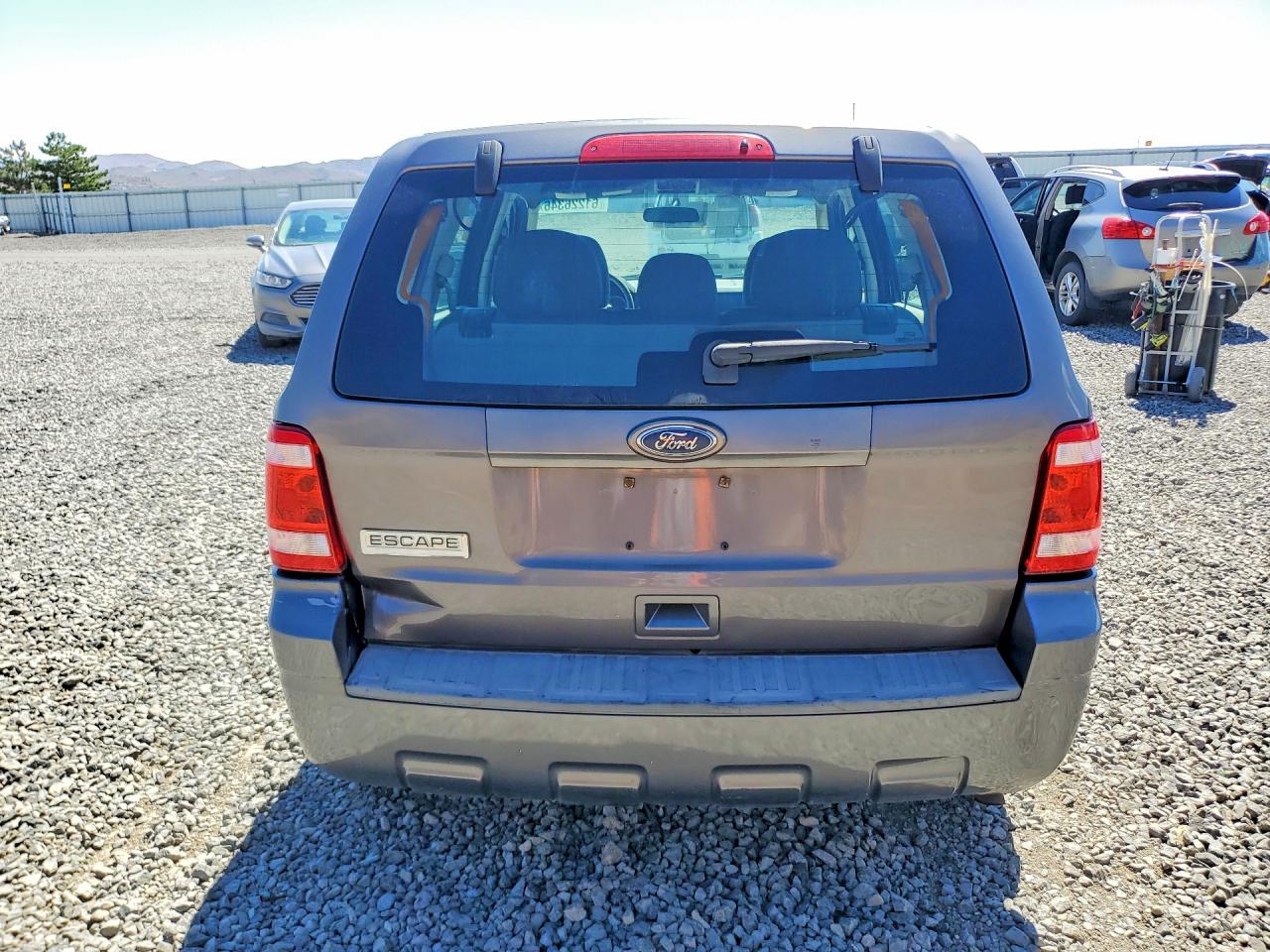 2010 FORD ESCAPE