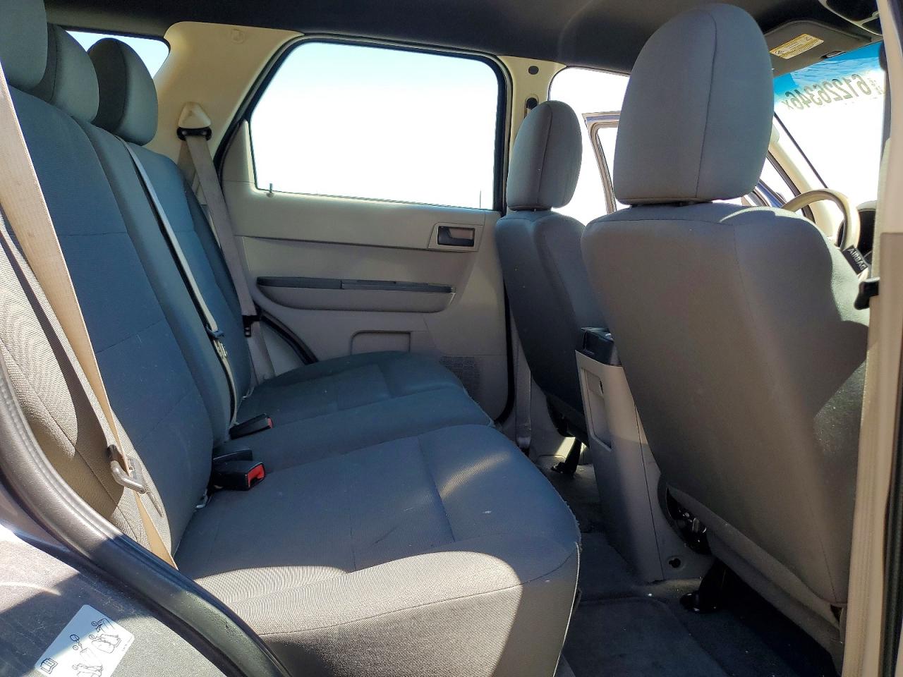 2010 FORD ESCAPE