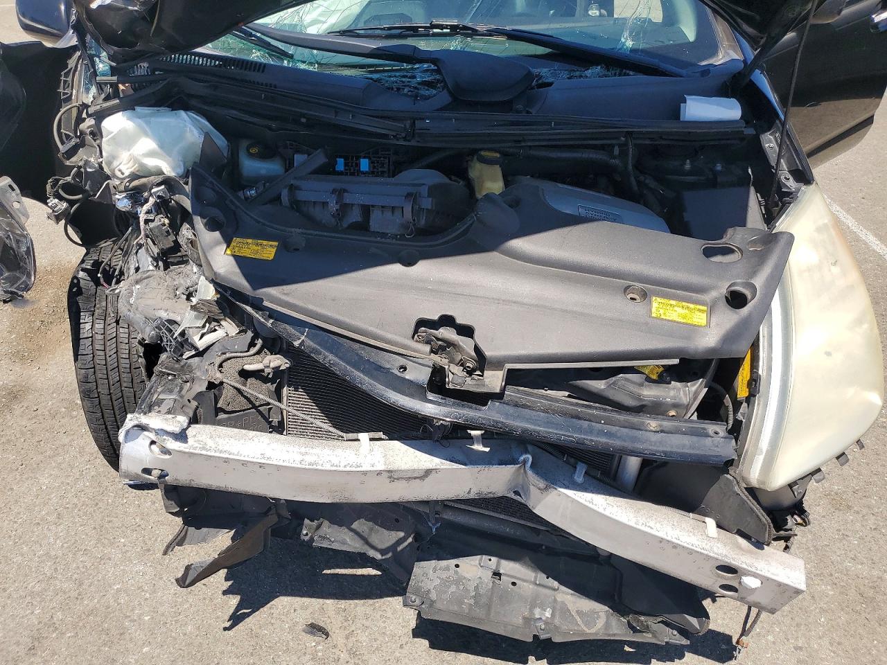 2004 TOYOTA PRIUS