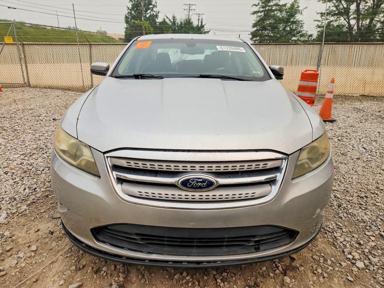 2011 FORD TAURUS
