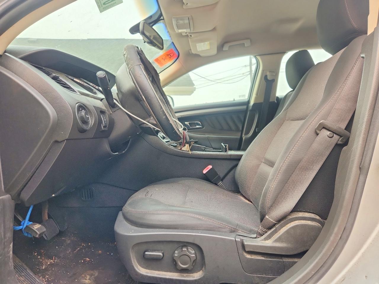 2011 FORD TAURUS