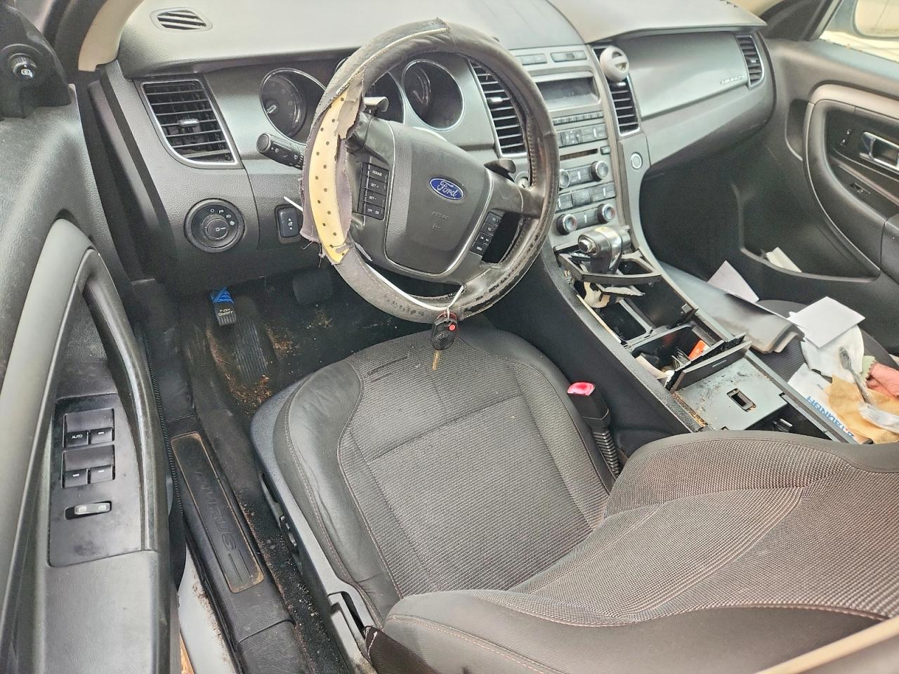 2011 FORD TAURUS