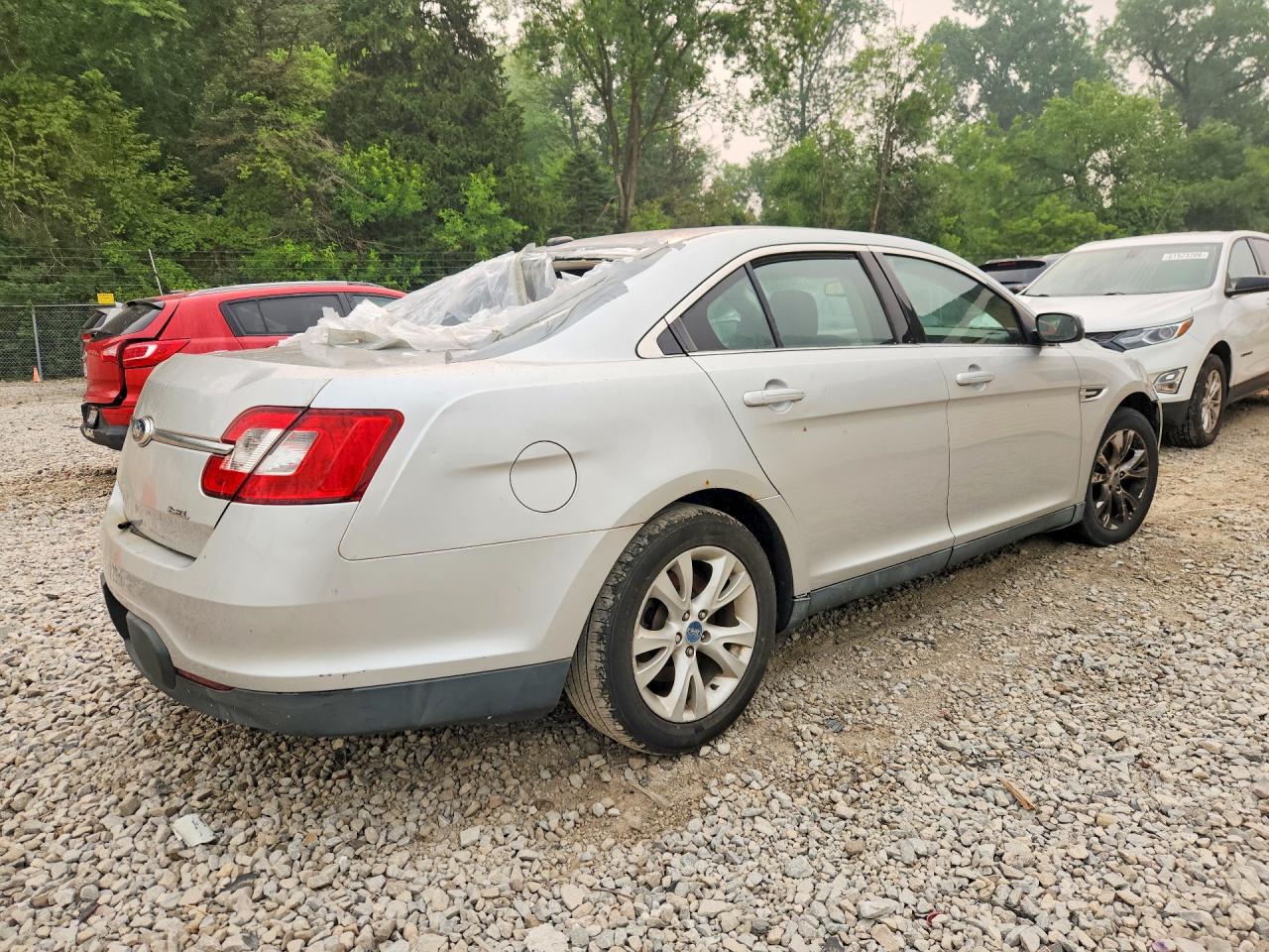 2011 FORD TAURUS