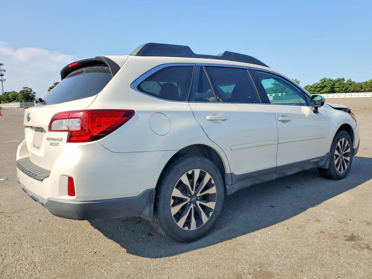 2015 SUBARU LEGACY