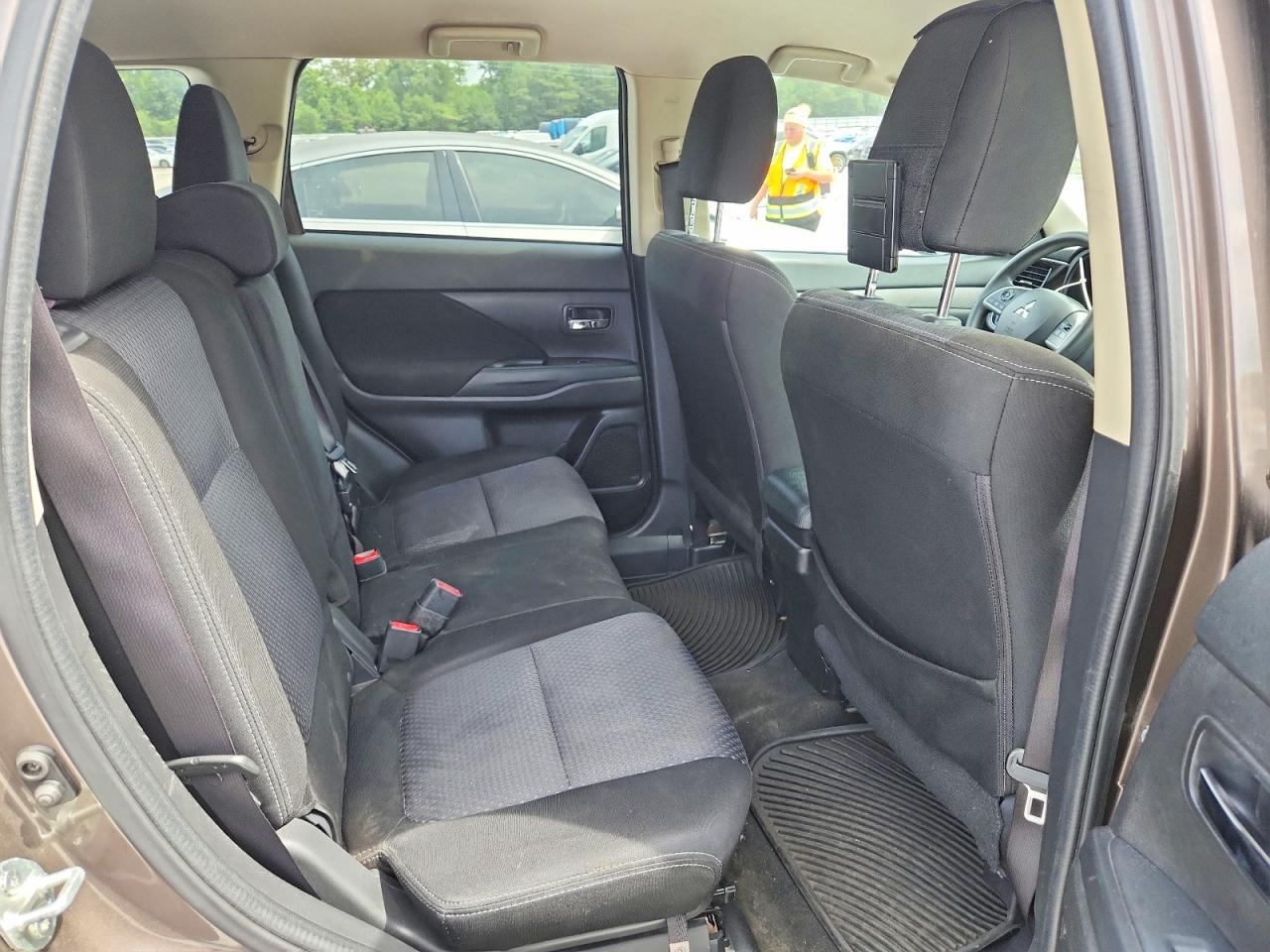 2018 MITSUBISHI OUTLANDER