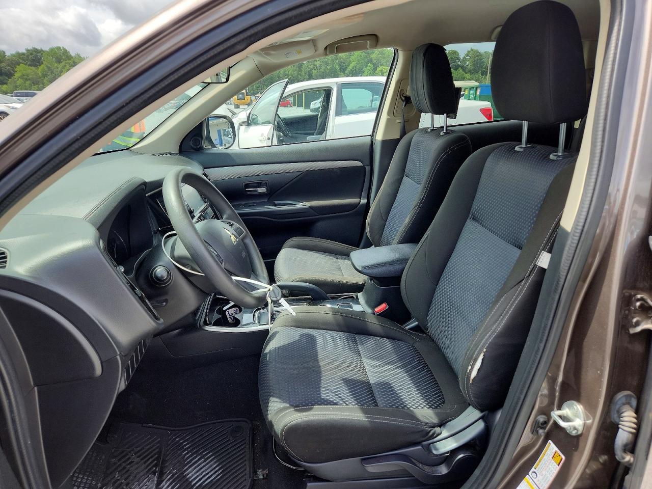 2018 MITSUBISHI OUTLANDER