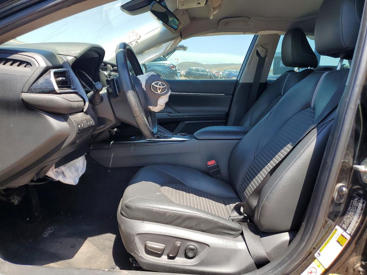 2018 TOYOTA CAMRY