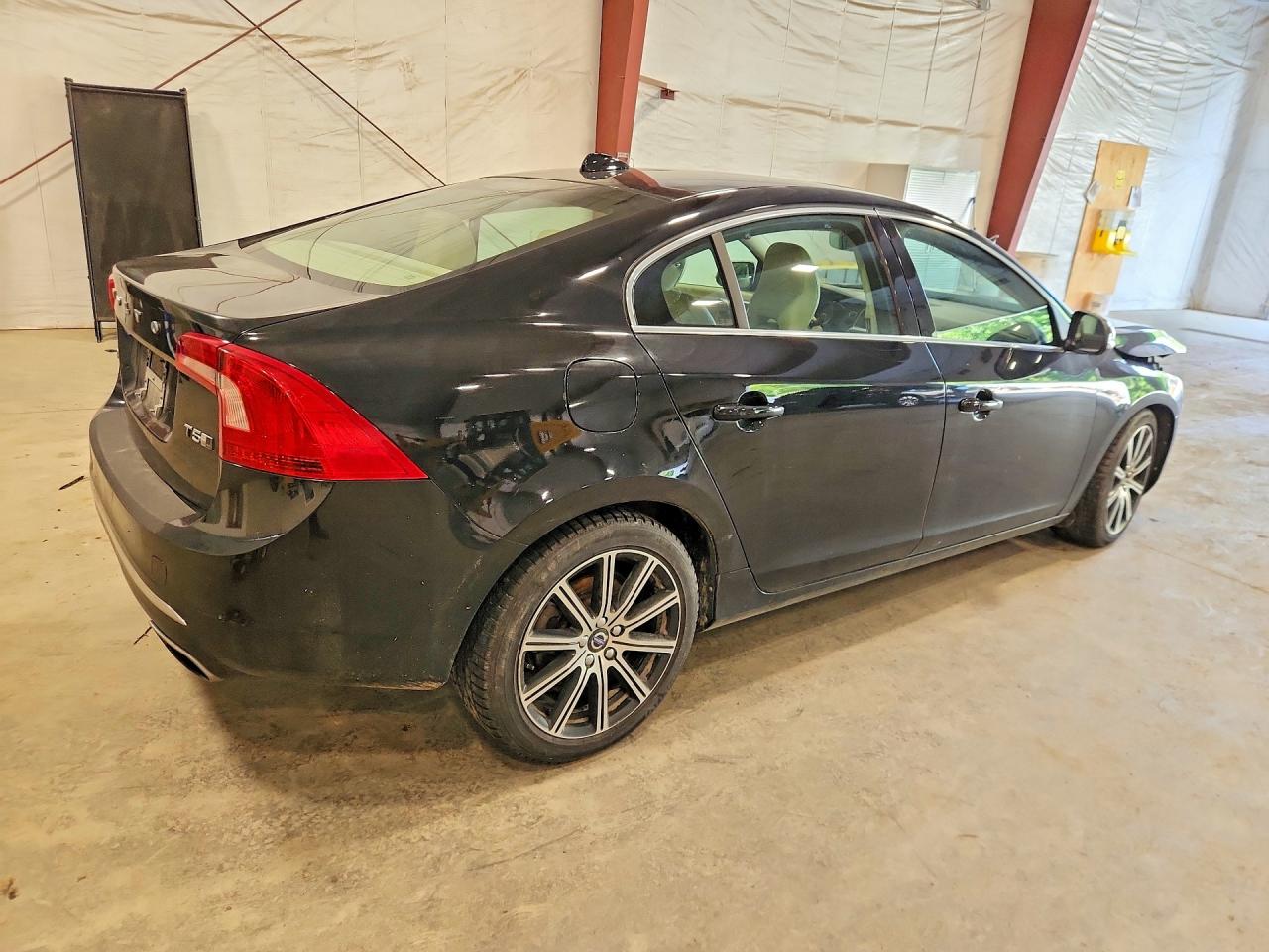 2016 VOLVO S60