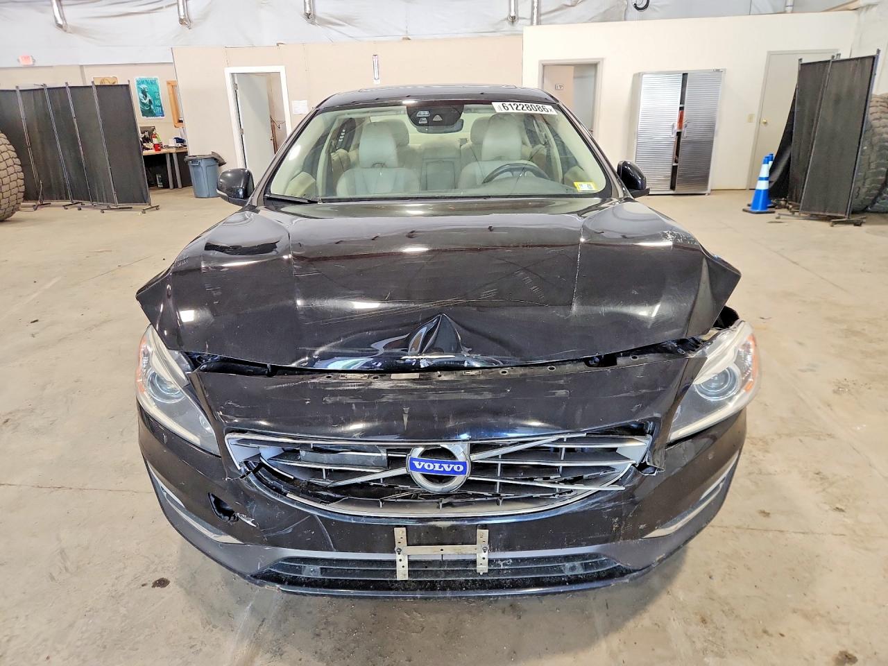 2016 VOLVO S60