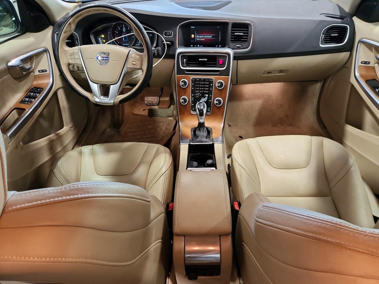 2016 VOLVO S60