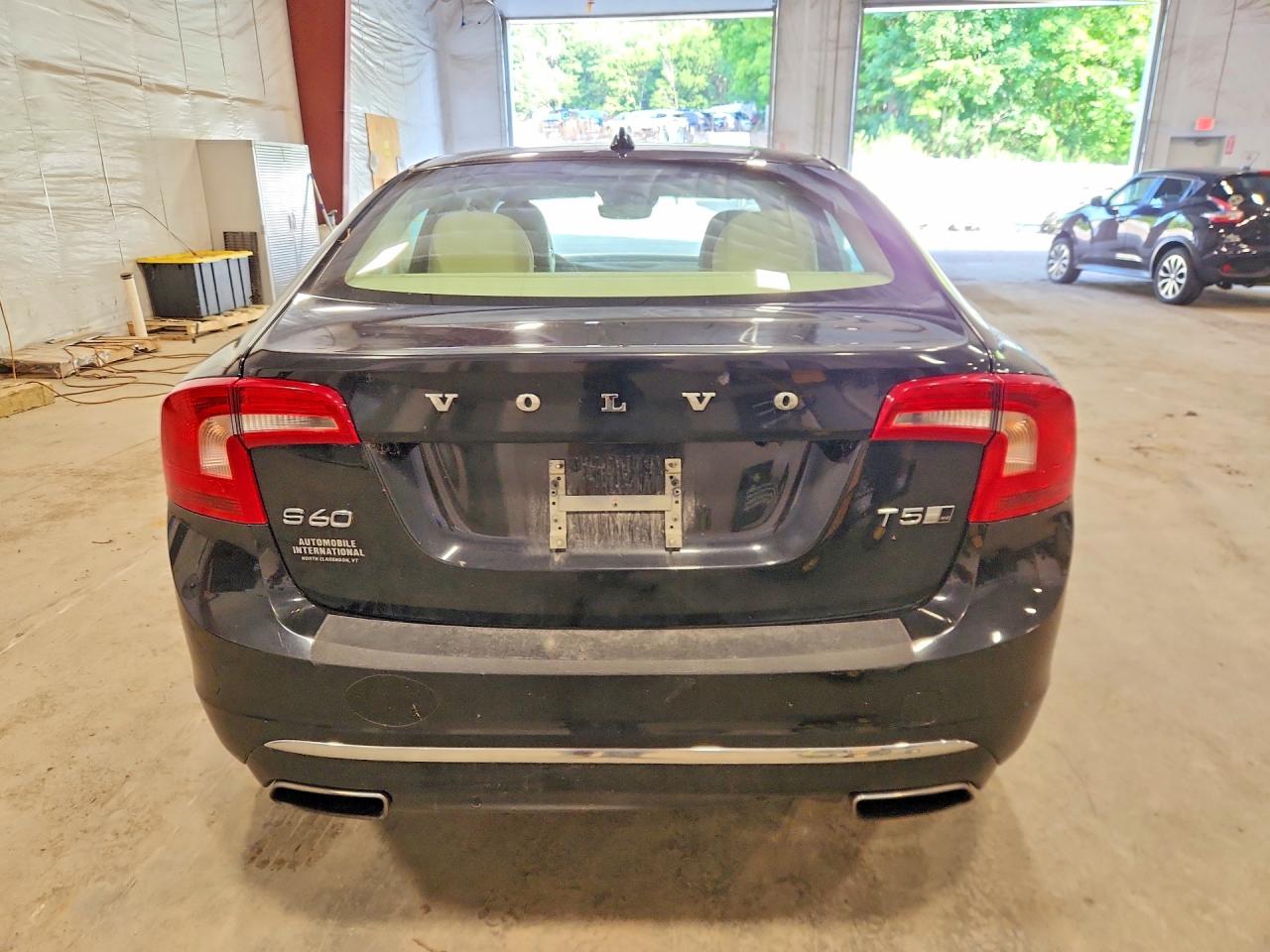 2016 VOLVO S60