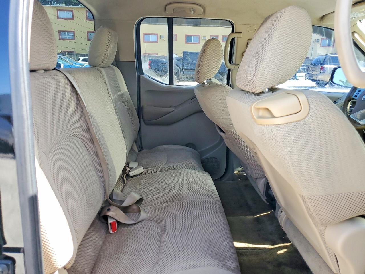 2011 NISSAN FRONTIER