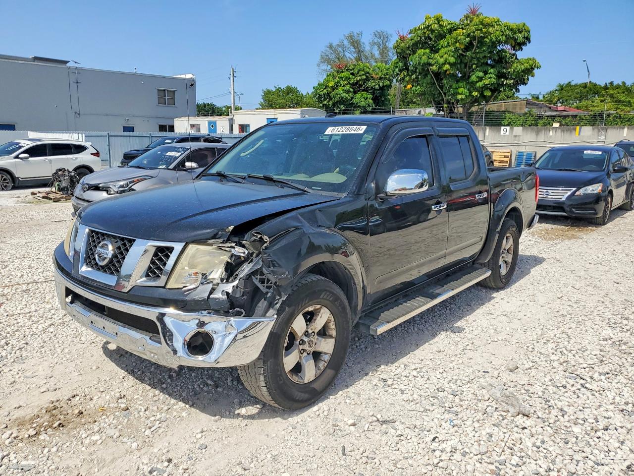 2011 NISSAN FRONTIER