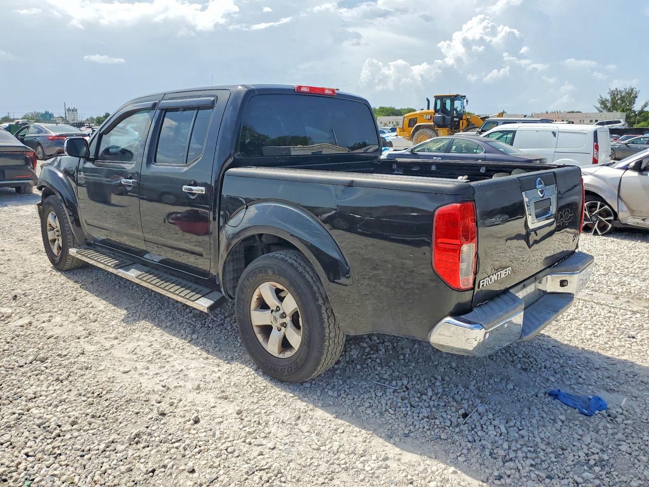 2011 NISSAN FRONTIER