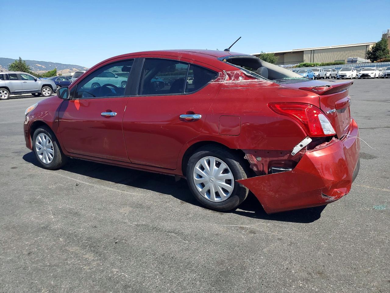 2018 NISSAN VERSA