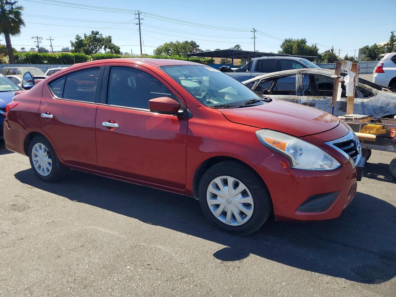 2018 NISSAN VERSA