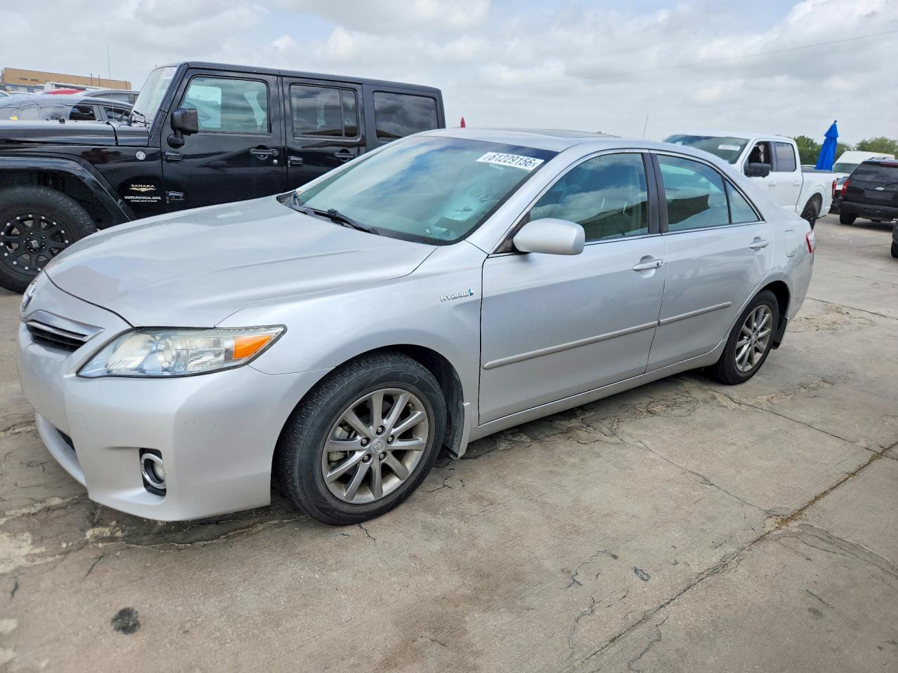 2011 TOYOTA CAMRY