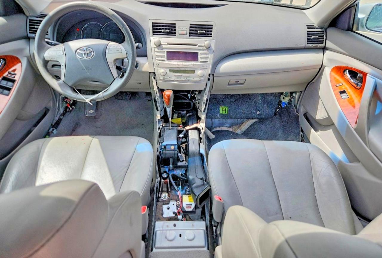 2011 TOYOTA CAMRY