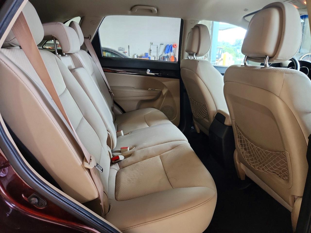 2011 KIA SORENTO