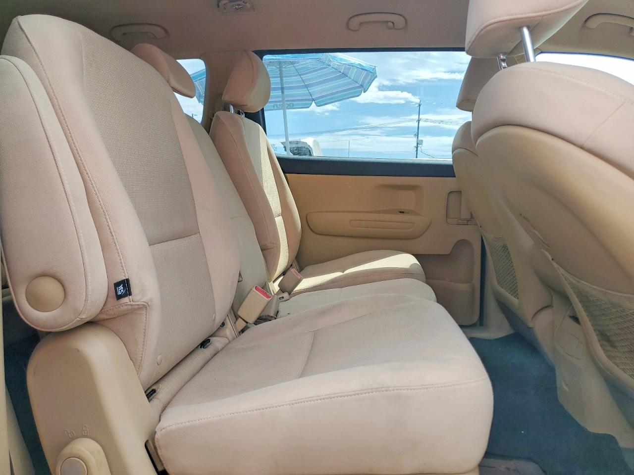 2016 KIA SEDONA