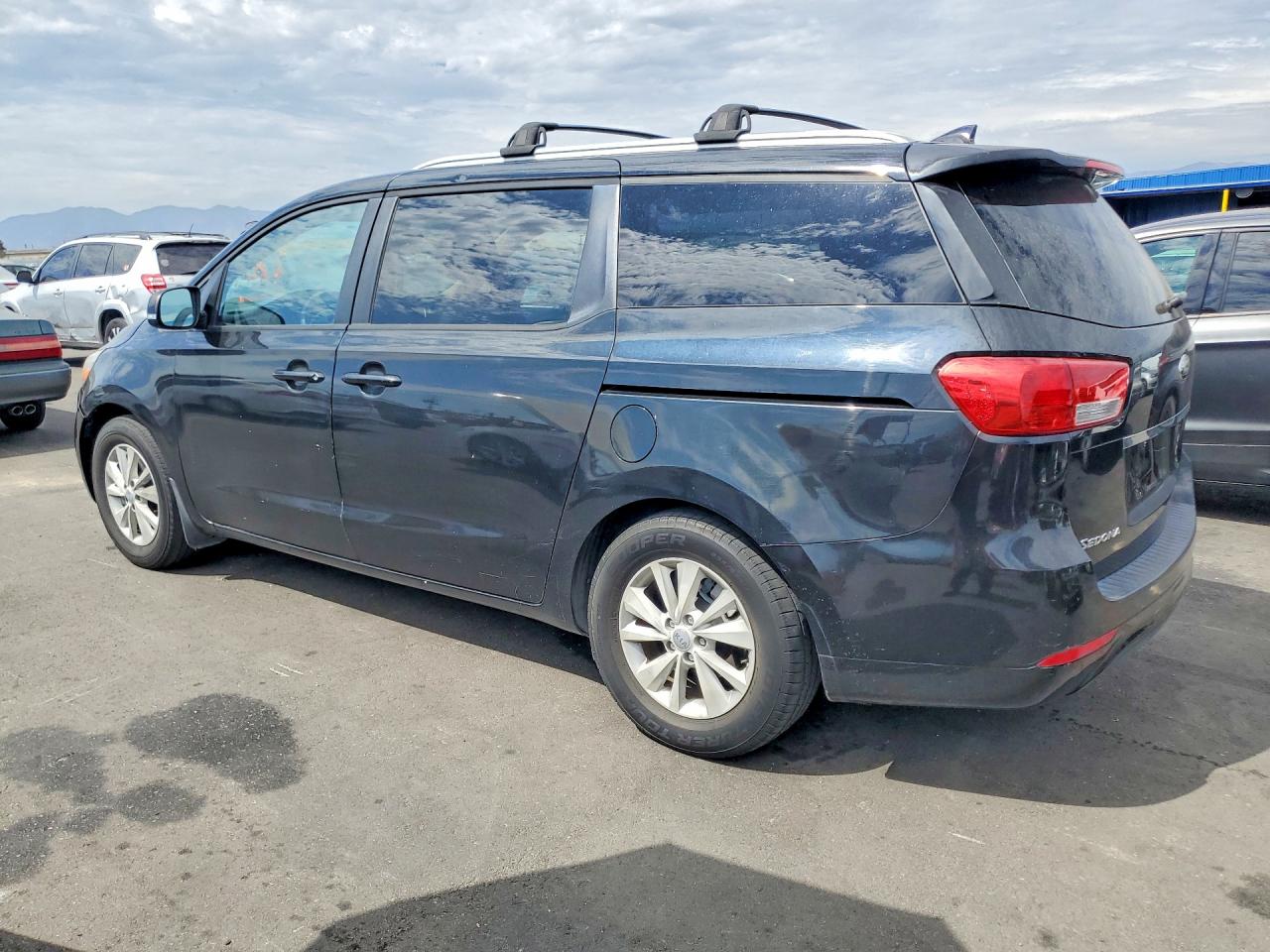 2016 KIA SEDONA