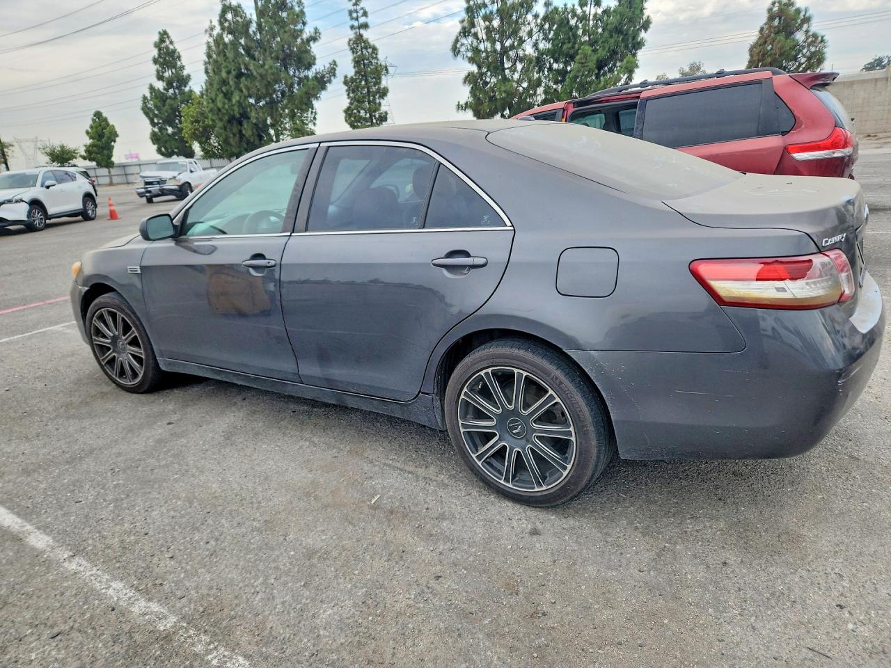 2011 TOYOTA CAMRY