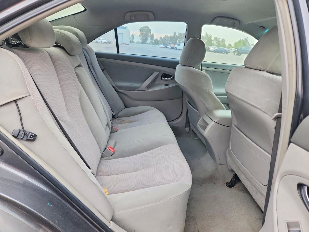 2011 TOYOTA CAMRY