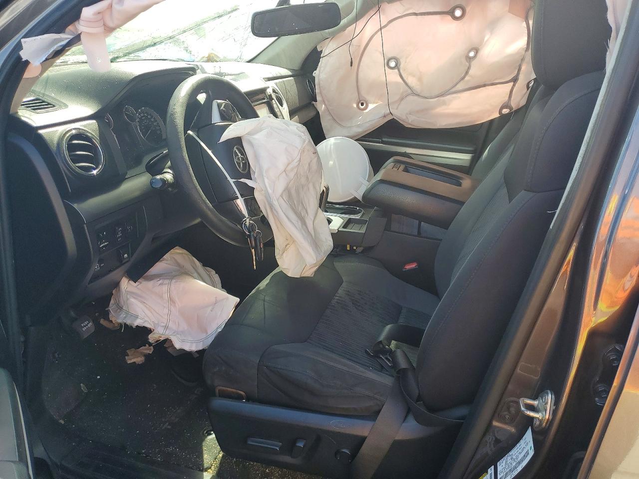 2016 TOYOTA TUNDRA