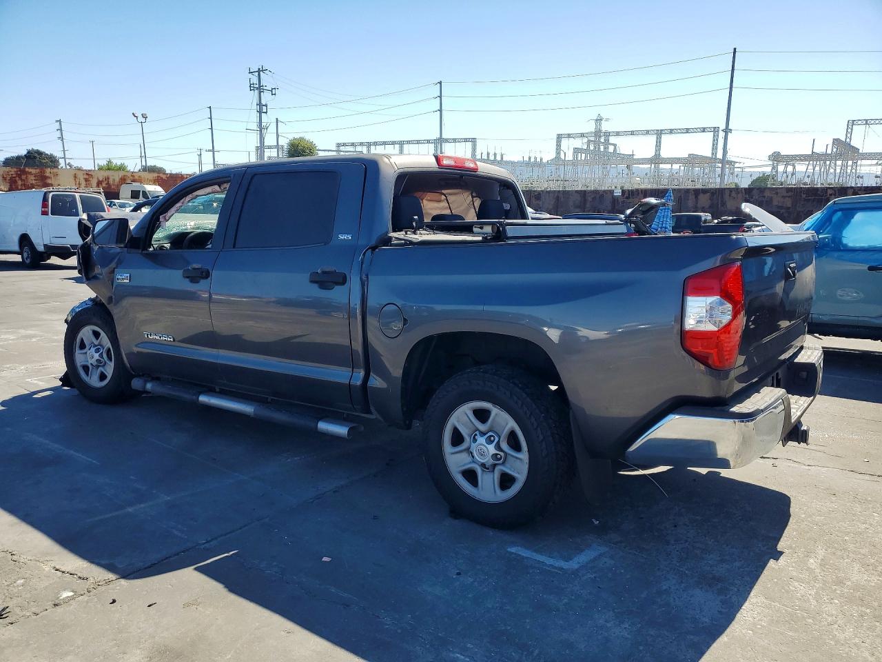 2016 TOYOTA TUNDRA