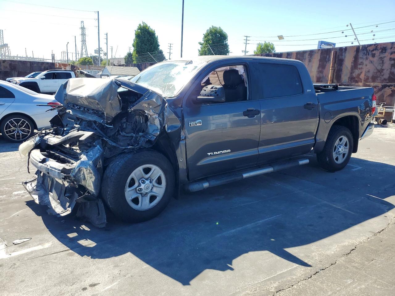 2016 TOYOTA TUNDRA