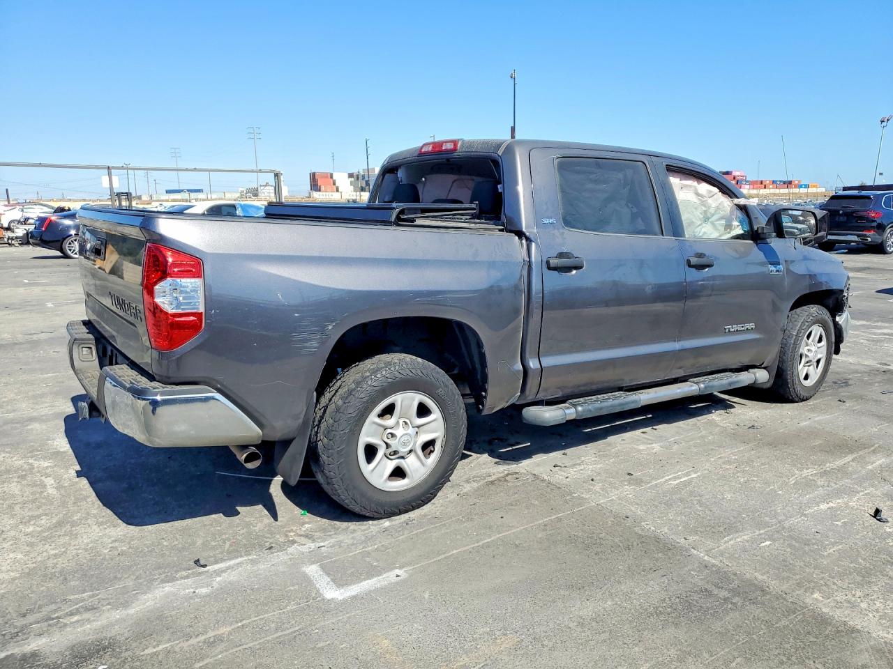 2016 TOYOTA TUNDRA
