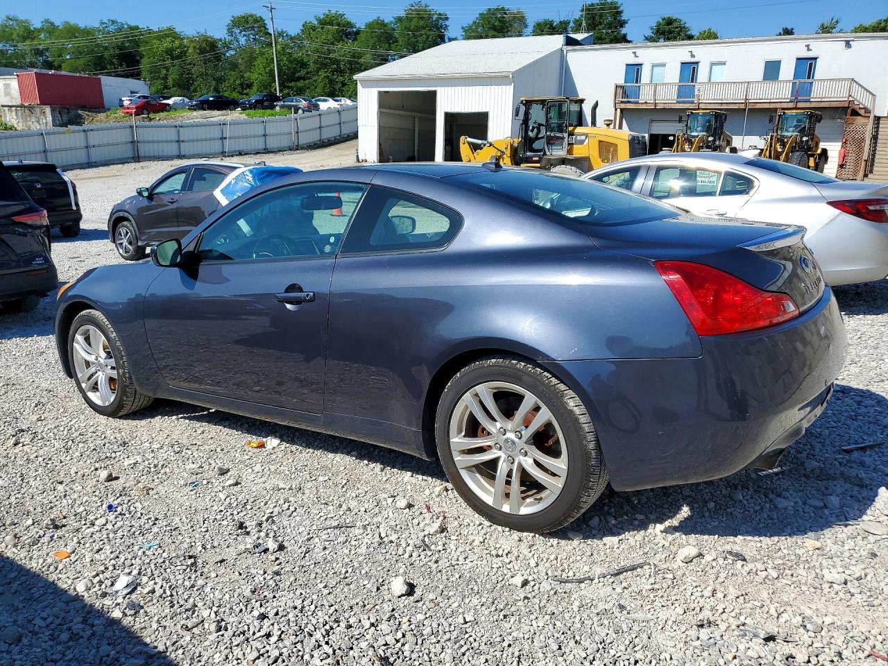 2010 INFINITI G37